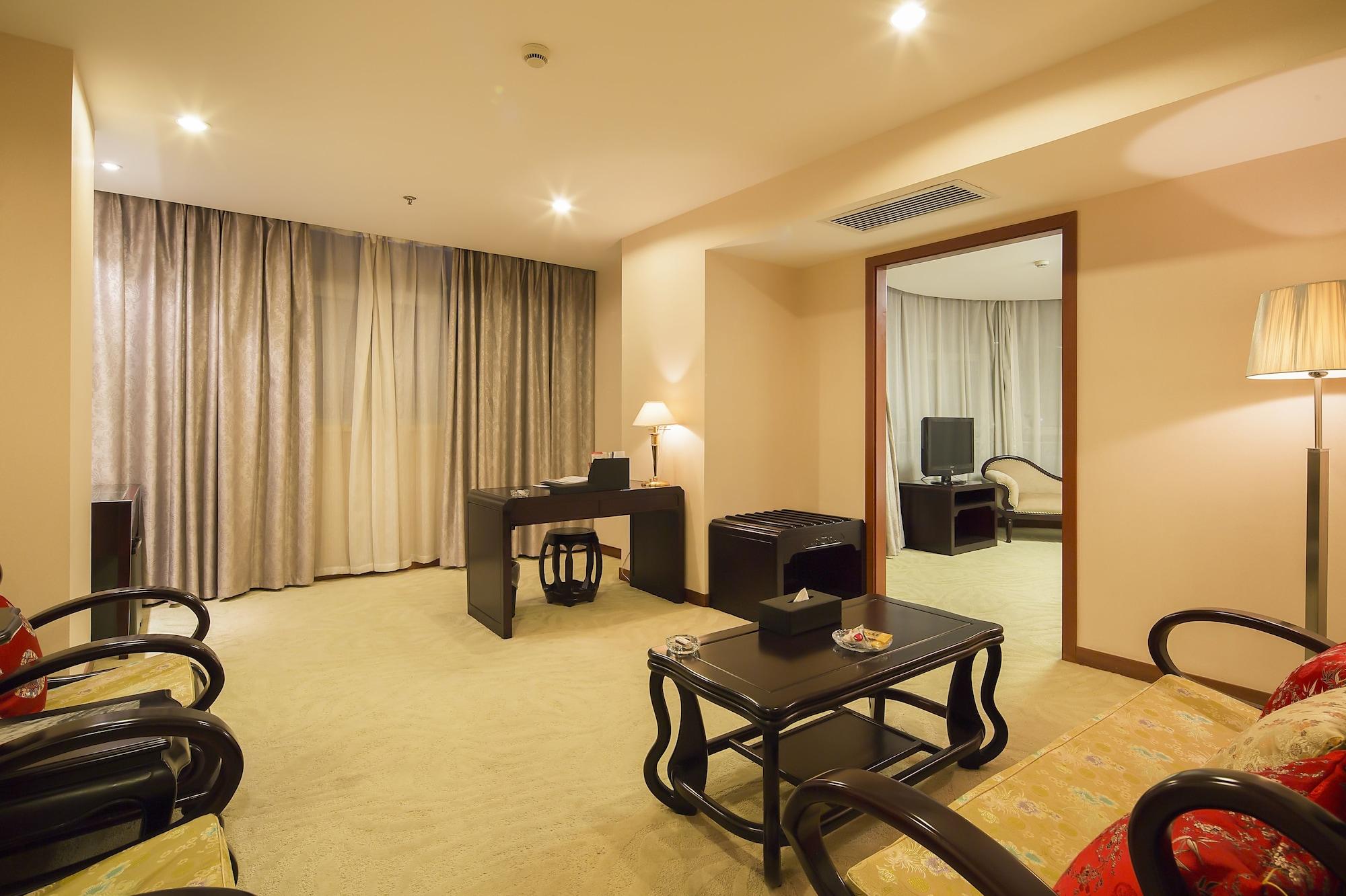 Landison Plaza International Hotel Zhenjiang  Exterior foto