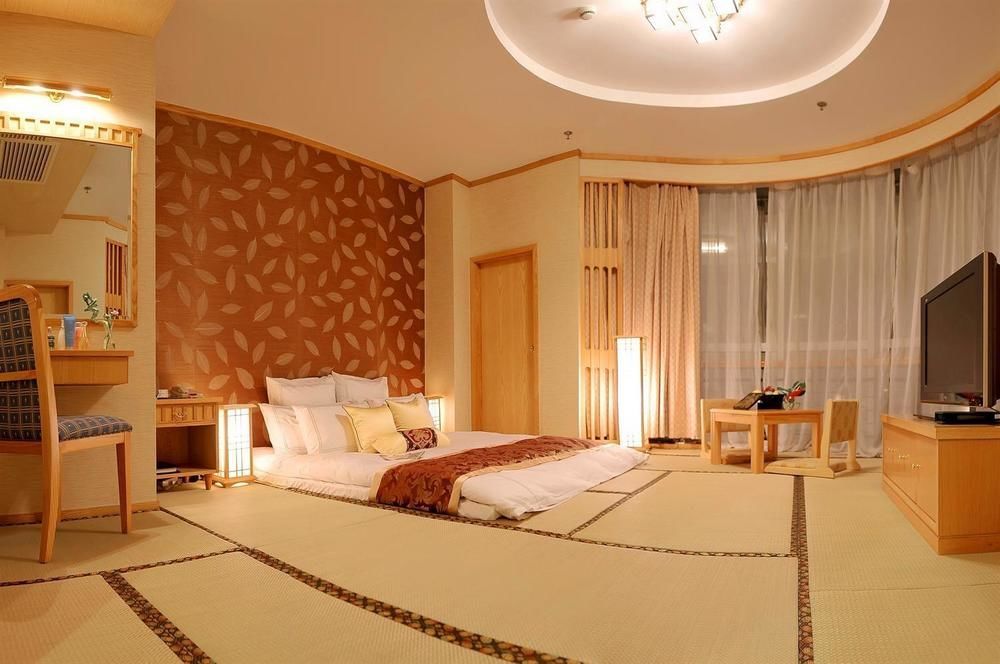 Landison Plaza International Hotel Zhenjiang  Exterior foto